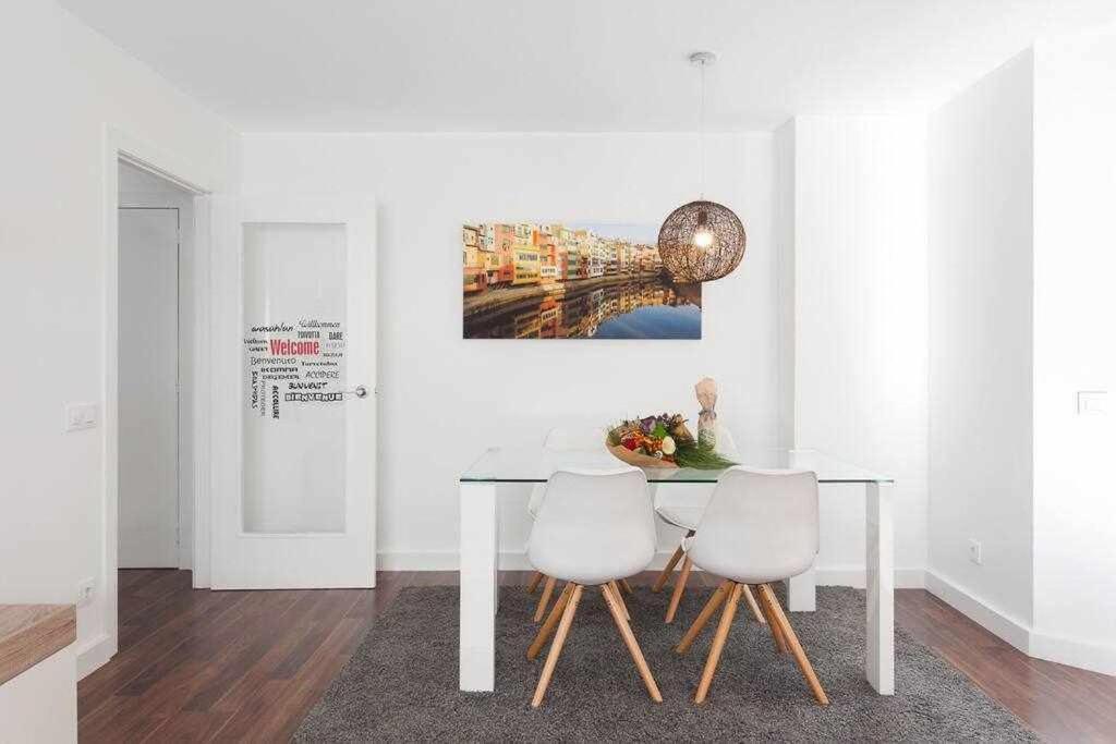 Apartamento Para 4 Con Terraza En El Centro Girona Exterior photo