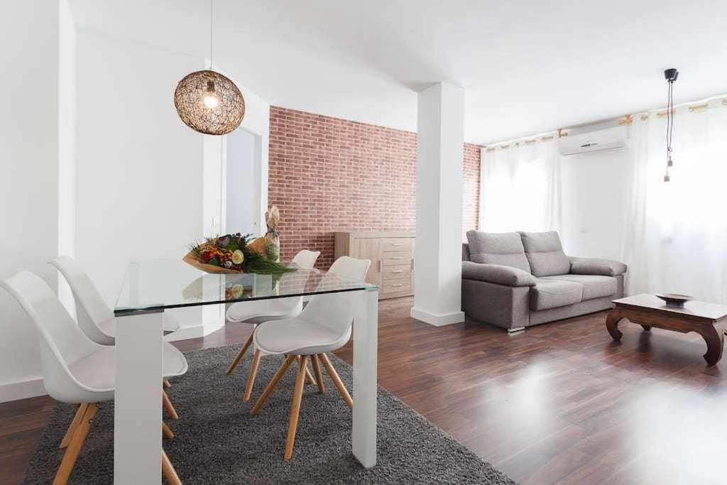Apartamento Para 4 Con Terraza En El Centro Girona Exterior photo