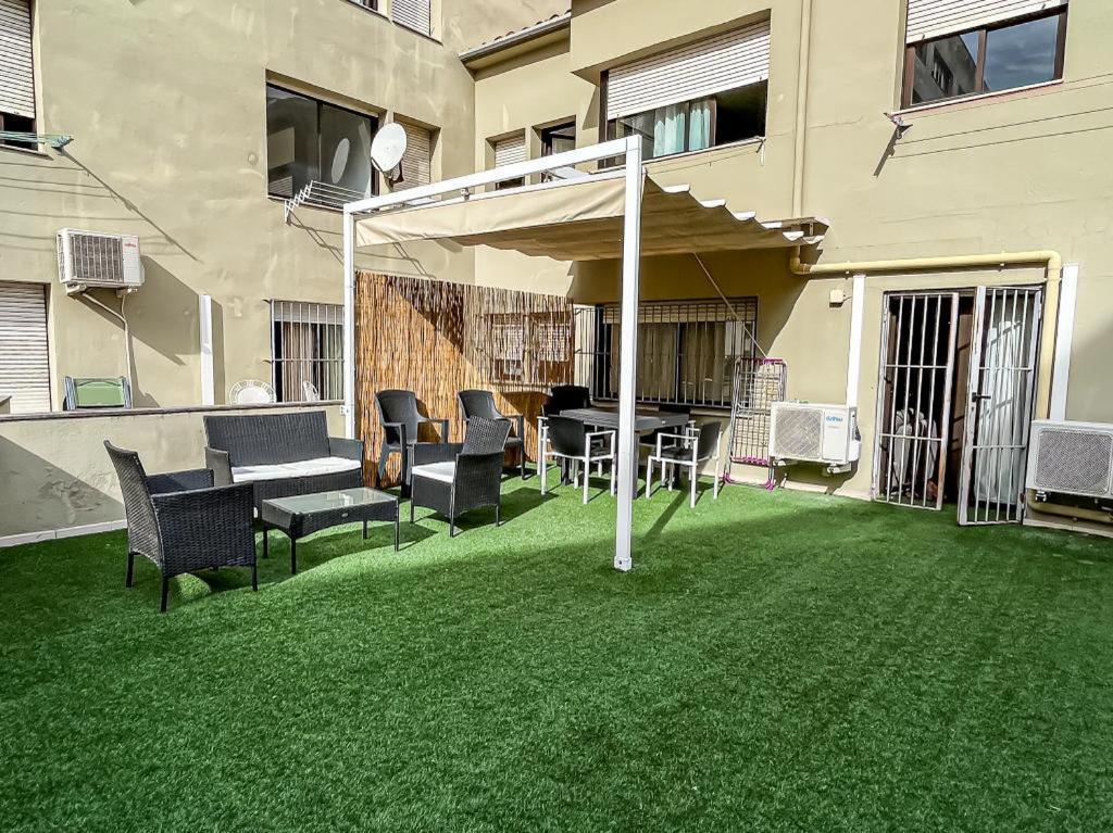 Apartamento Para 4 Con Terraza En El Centro Girona Exterior photo